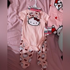 Hello Kitty 3-6 months baby set